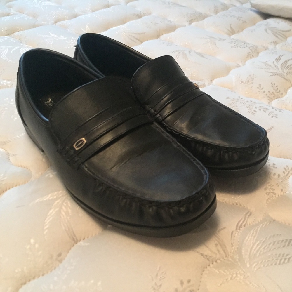 Hunter's Bay Black Men’s dress pair of shoes